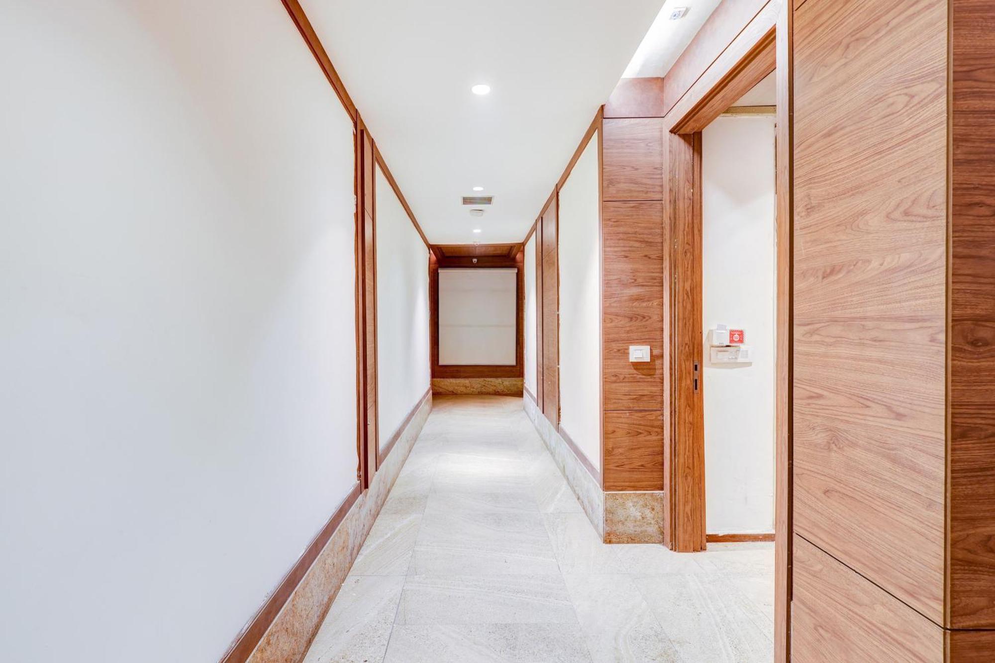 ניו דלהי Super Townhouse Chhatarpur Near Metro Park מראה חיצוני תמונה